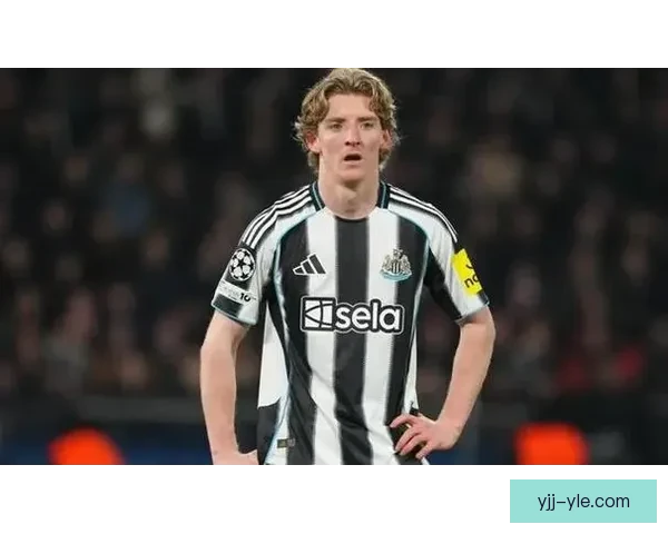 戈登半场四球登顶队史欧冠射手